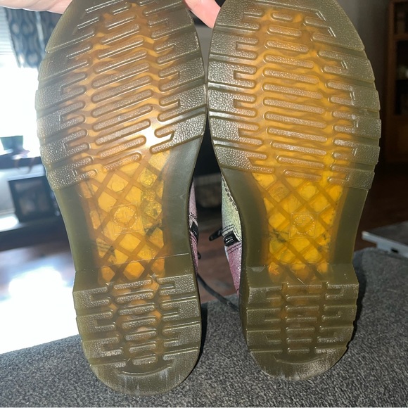 Dr Martins Women’s Size 5 Rainbow Sparkle Color - Picture 6 of 6